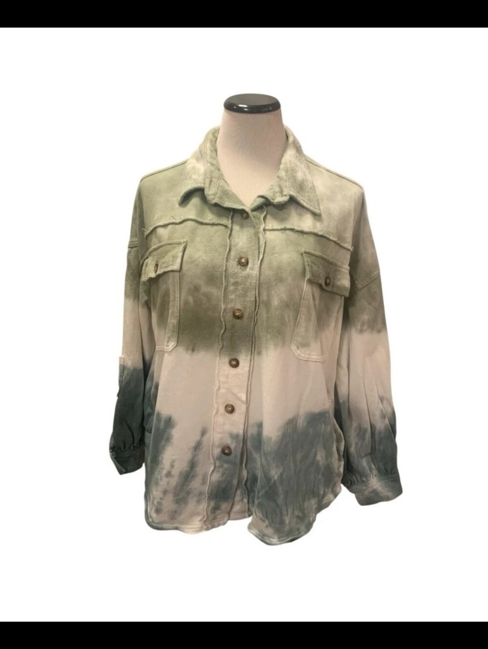 POL Tie-Dye Button Front Shacket in Olive & Cream EUC